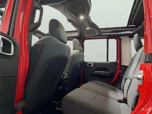 2025 Jeep Wrangler 4xe Sahara 4xe