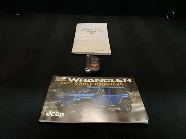 2025 Jeep Wrangler 4xe Sahara 4xe