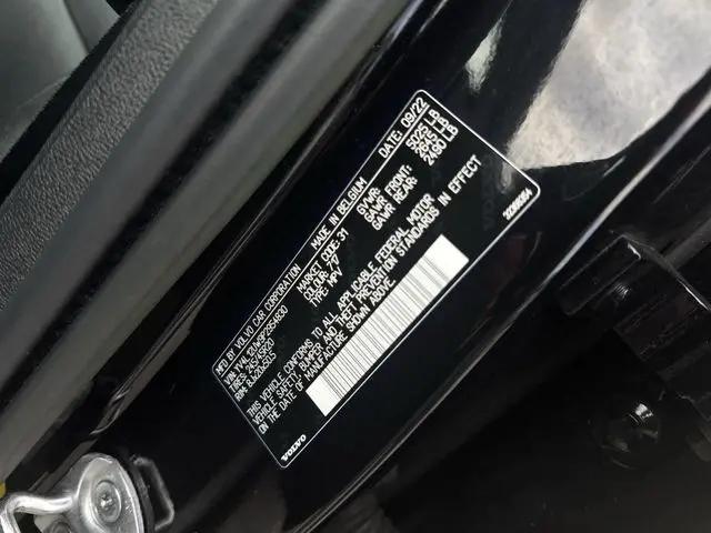 2023 Volvo XC40 B5 Plus Dark Theme