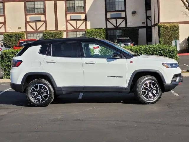 2024 Jeep Compass Trailhawk 4x4