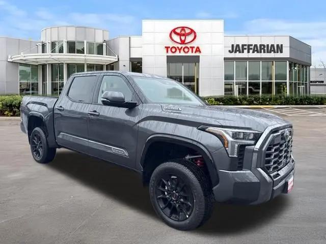 2026 Toyota Tundra Platinum Hybrid CrewMax 5.5' Bed