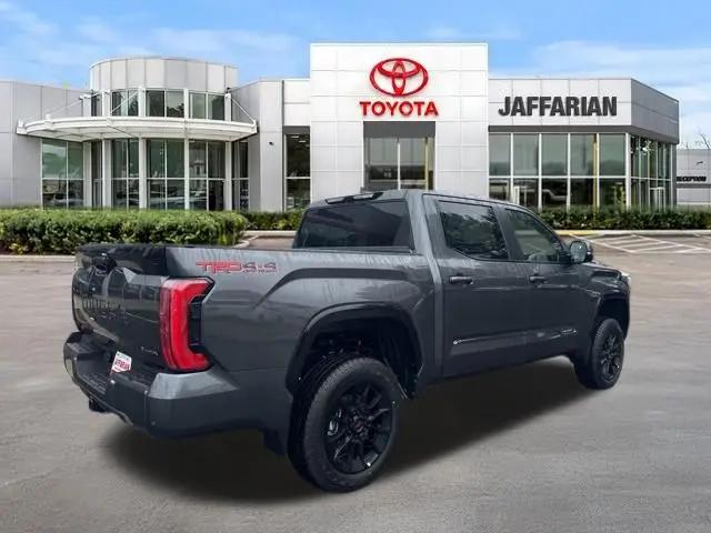 2026 Toyota Tundra Platinum Hybrid CrewMax 5.5' Bed