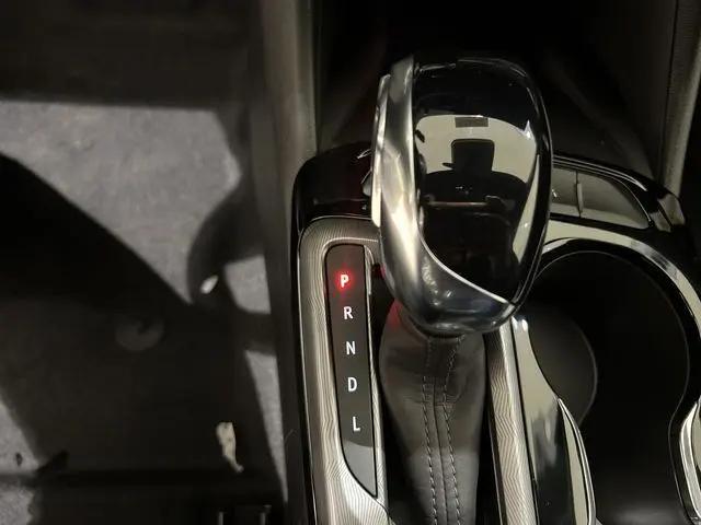 2026 Buick NV Sport Touring FWD