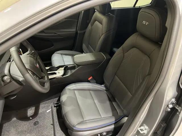 2026 Buick NV Sport Touring FWD