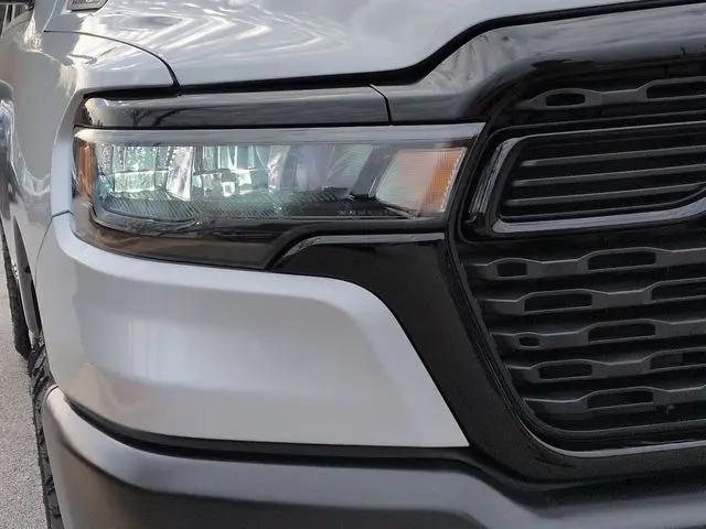 2026 Ram 1500 Warlock Crew Cab 4x4 5'7" Box