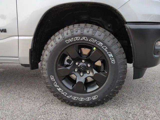 2026 Ram 1500 Warlock Crew Cab 4x4 5'7" Box
