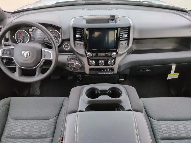 2026 Ram 1500 Warlock Crew Cab 4x4 5'7" Box