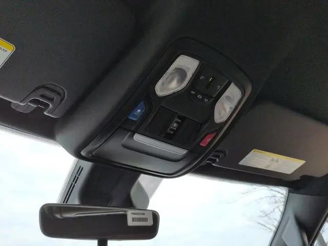 2026 Ram 1500 Warlock Crew Cab 4x4 5'7" Box