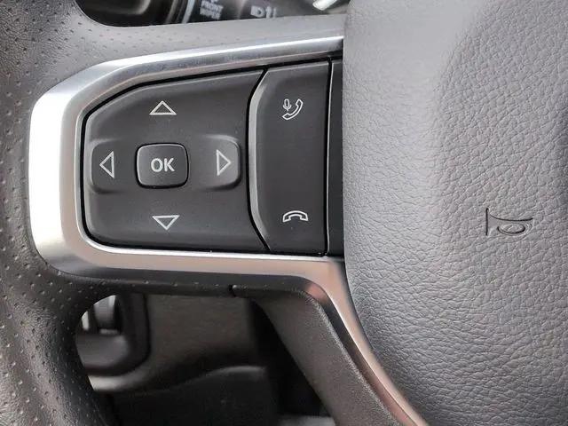 2026 Ram 1500 Warlock Crew Cab 4x4 5'7" Box