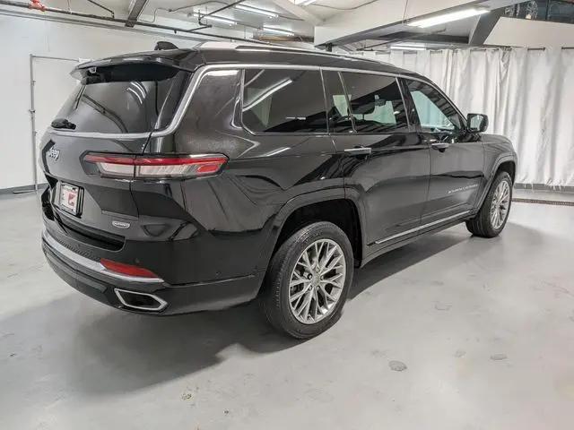 2023 Jeep Grand Cherokee L Summit 4x2
