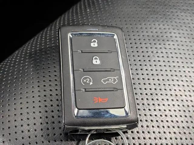 2023 Jeep Grand Cherokee L Summit 4x2