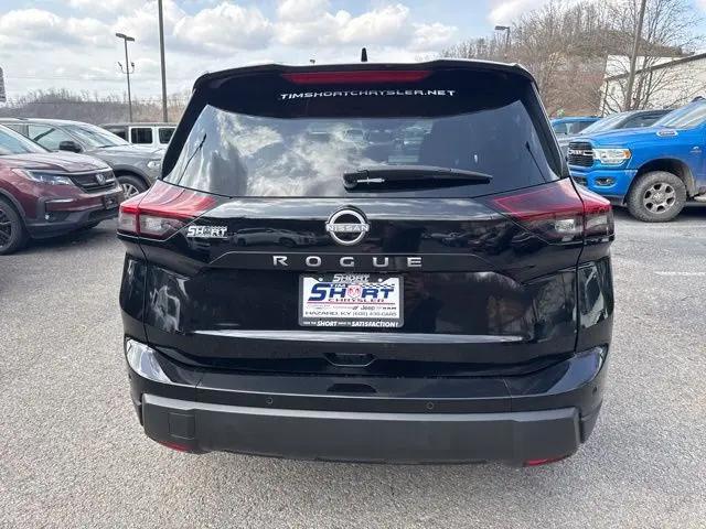 2025 Nissan Rogue SV FWD