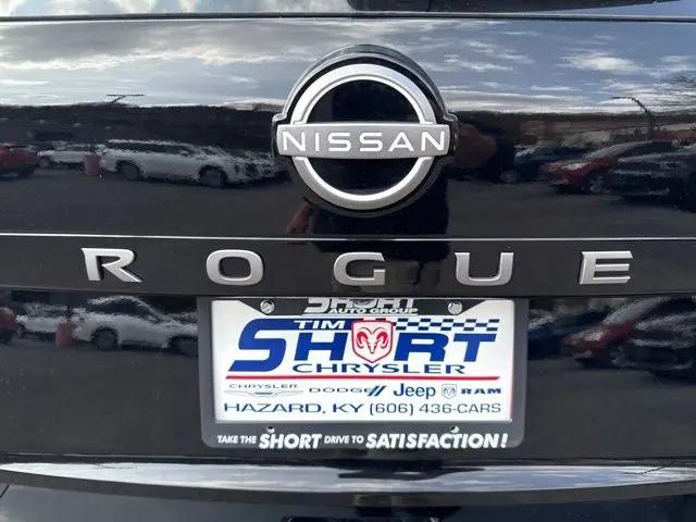 2025 Nissan Rogue SV FWD