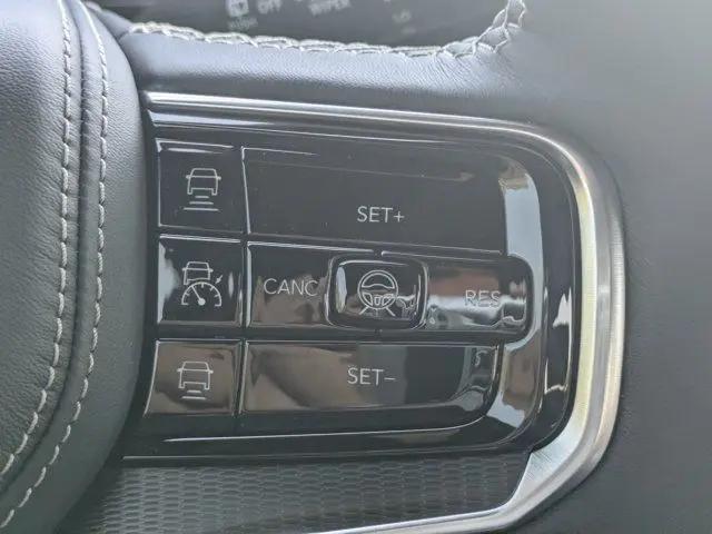 2026 Jeep Grand Wagoneer L Summit Obsidian 4x4