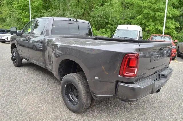 2026 Ram 3500 Big Horn Crew Cab 4x4 8' Box