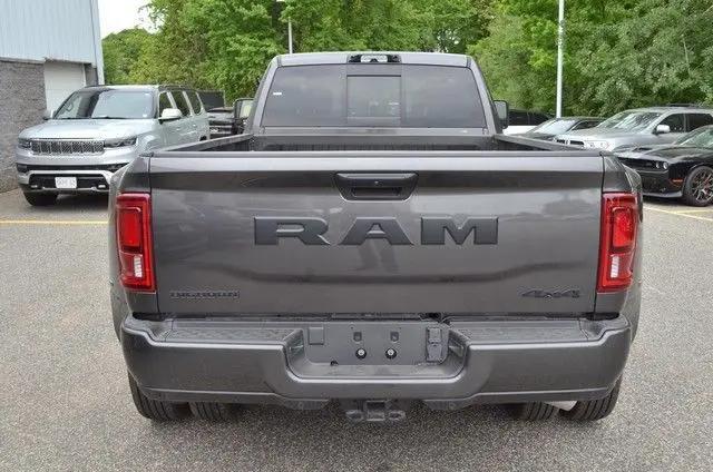 2026 Ram 3500 Big Horn Crew Cab 4x4 8' Box