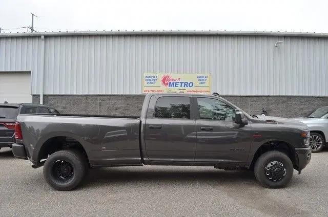 2026 Ram 3500 Big Horn Crew Cab 4x4 8' Box