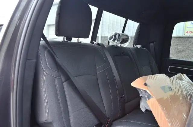 2026 Ram 3500 Big Horn Crew Cab 4x4 8' Box