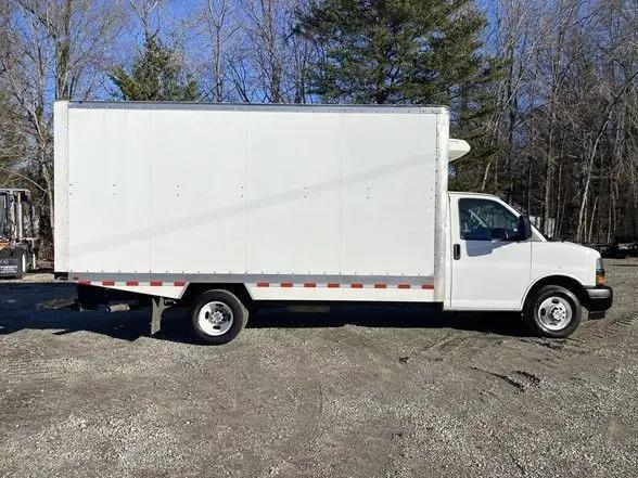 2024 Chevrolet Express Cutaway Work Van