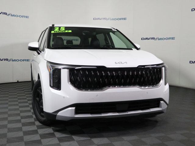 2025 Kia Carnival MPV LXS
