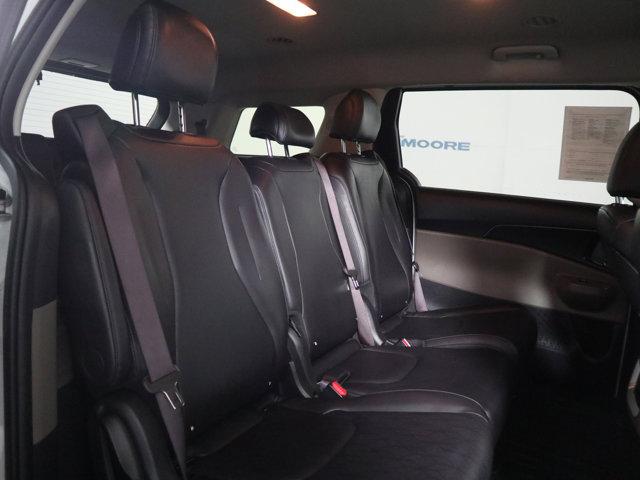 2025 Kia Carnival MPV LXS