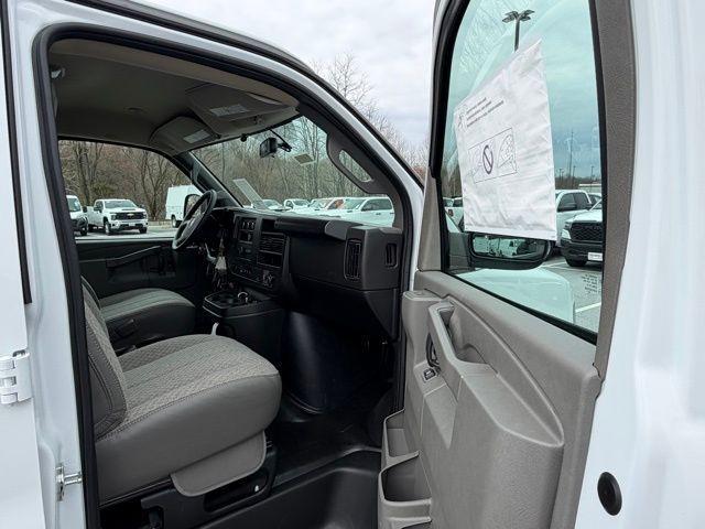 2026 GMC Savana Cargo 2500 Regular Wheelbase, Work Van, RWD