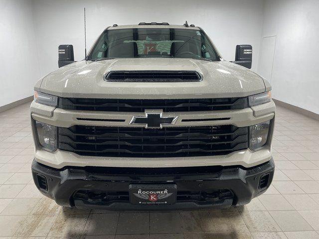 2026 Chevrolet Silverado 2500HD Custom
