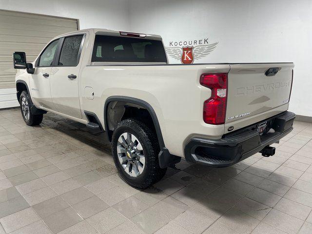 2026 Chevrolet Silverado 2500HD Custom