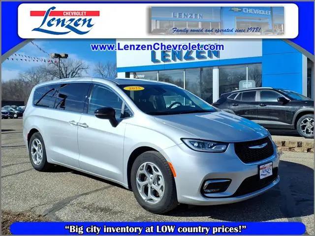 2024 Chrysler Pacifica Limited for sale in Chaska, MN