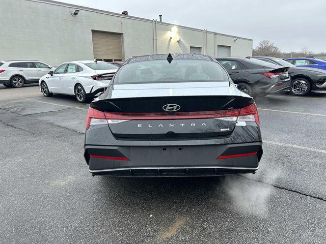 2026 Hyundai Elantra Hybrid SEL Sport