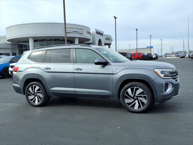 2025 Volkswagen Atlas 2.0T SE w/Technology