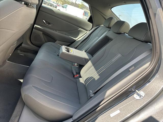 2026 Hyundai Elantra SEL Sport Premium