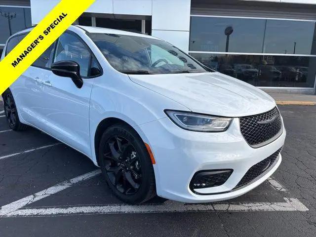 2025 Chrysler Pacifica Limited for sale in Marshfield, MO