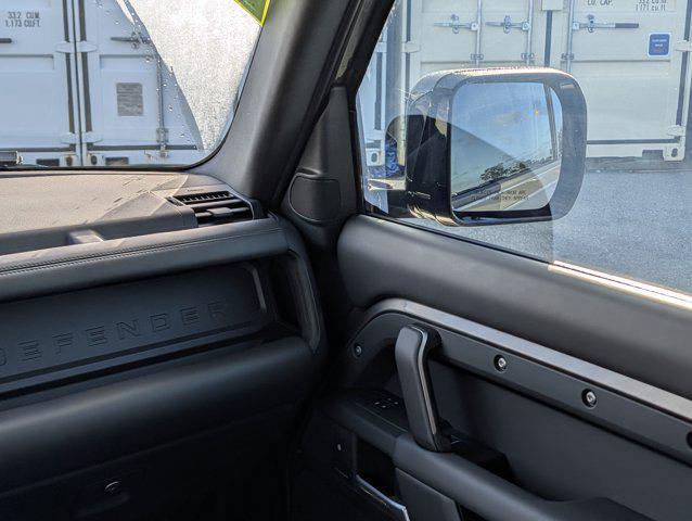 2025 Land Rover Defender 110 P400 S