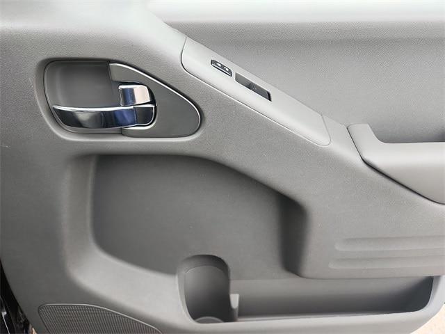 2020 Nissan Frontier Crew Cab SV 4x4