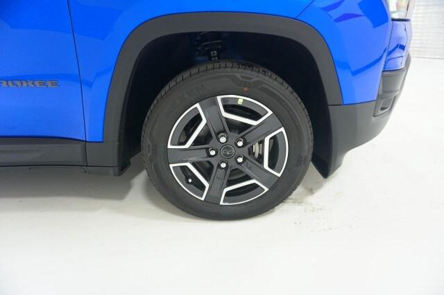 2026 Jeep Cherokee Laredo 4x4
