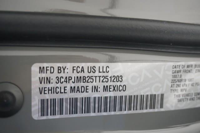 2026 Jeep Cherokee Laredo 4x4