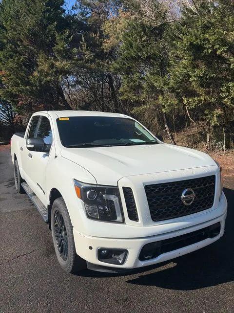 2018 Nissan TITAN SV 2018 Nissan TITAN SV