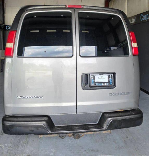 2006 Chevrolet Express LS