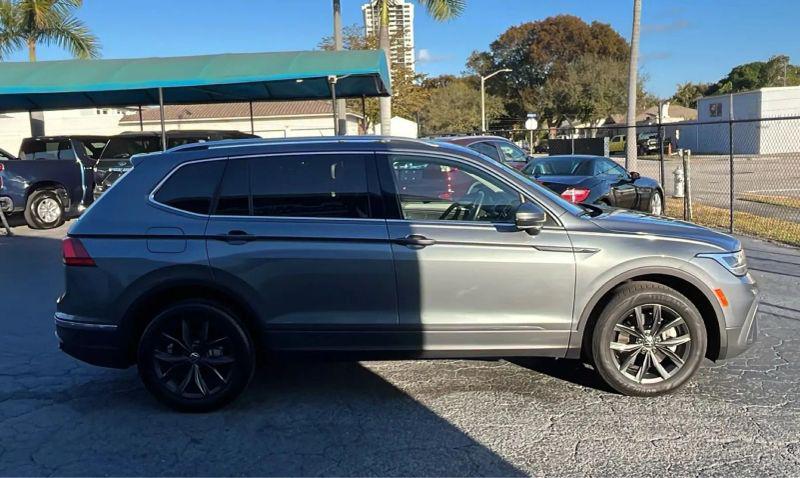 2024 Volkswagen Tiguan 2.0T SE