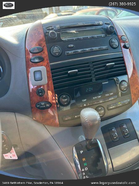 2008 Toyota Sienna XLE