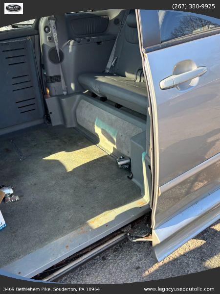 2008 Toyota Sienna XLE