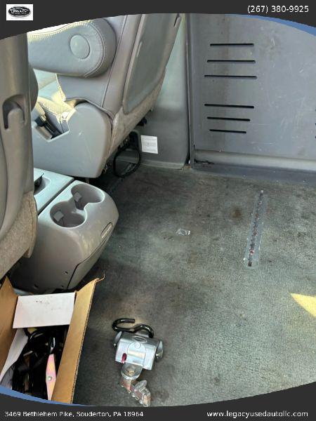 2008 Toyota Sienna XLE
