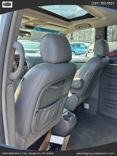 2008 Toyota Sienna XLE
