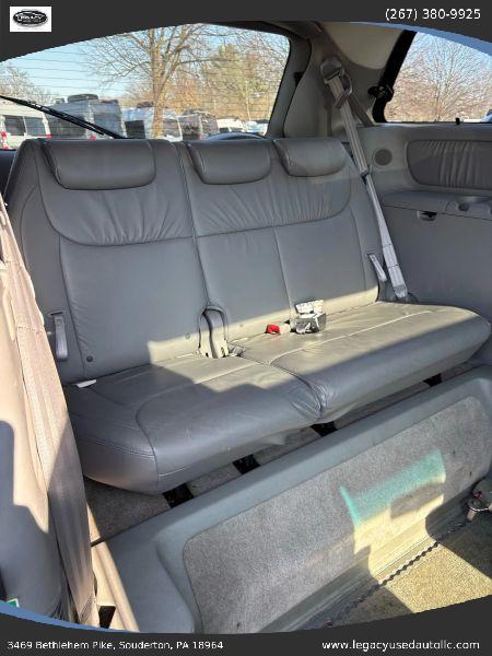 2008 Toyota Sienna XLE