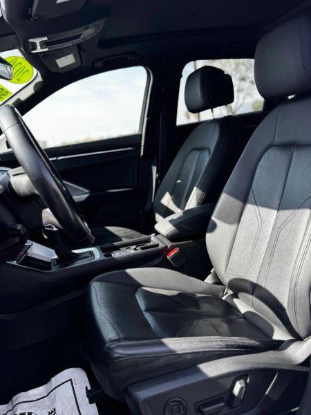 2020 Audi Q3 Premium 45 TFSI S line quattro Tiptronic