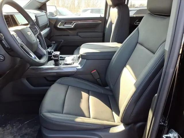2026 Chevrolet Silverado 1500 4WD Crew Cab Short Bed LTZ