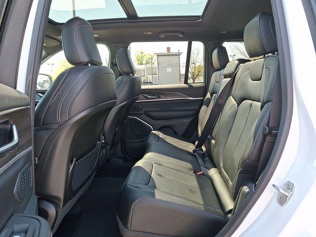 2026 Jeep Grand Cherokee Limited 4x4