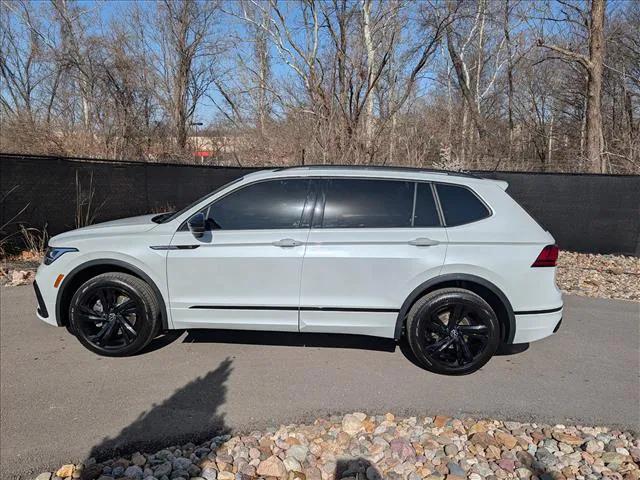2024 Volkswagen Tiguan 2.0T SE R-Line Black