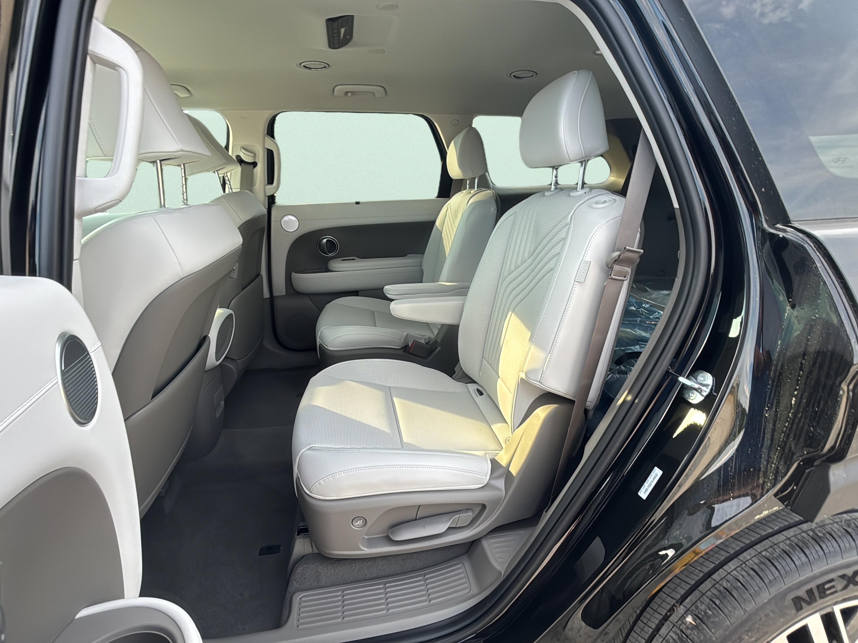 2026 Hyundai Palisade SEL - Photo 18